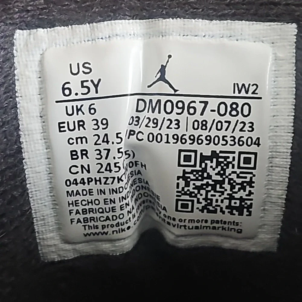 Nike Air Jordan Retro 3 Shoes Fear Pack Grey Orange OG DM0967-080 Mens Size 6.5Y